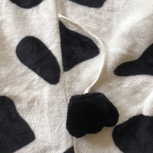 Adult Onesie Halloween Cow Costume - Picture 12 of 16